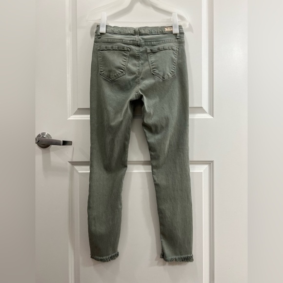 ANGRY RABBIT FRAY HEM COLOR SKINNY JEANS (SIZE 29) - Picture 2 of 8